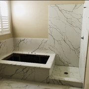 Venus Quartz Shower With Ogee Edge Tub Surround