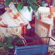 Keep Decor Simple.
