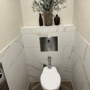 Clean bathrooms (July 2023)