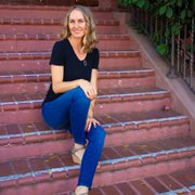 Meet Stephanie, artist and owner of Chico Brow Bar.