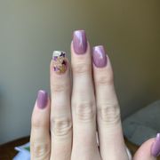 Dip nail with butterfly sparkle design