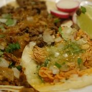 Pollo, azada y carnitas