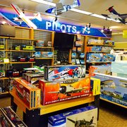 AMain.com stocks dozens of ready-to-fly R/C airplanes. Plus, you can learn how to fly on one of the free R/C simulators.