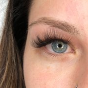 @katielashesandbrows
