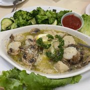 Scallops, mushrooms, veggies.