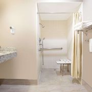 Guest room bath