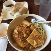 Vegetable vermicelli with fried tofu