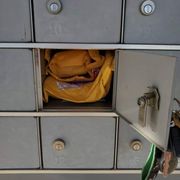 Hey why walk to feet when you can just cram everything into a letter box....