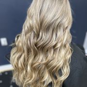 Blonde 18 inch tape in extensions