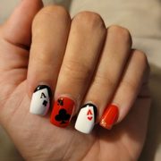 I asked for Las Vegas nails, and she delivered. Thank you so much! I think her name was Vi?