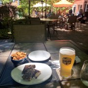 Delisted Twirl whirl desert: Chocolate peanut butter bars with coffee bean. Blonde Ale and small crouton snack
