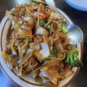 Pad See-Ew with tofu
