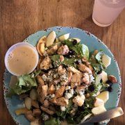 chicken salad with apples and blue cheese