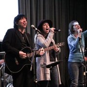 Singing out to the Lord!
