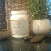 Sacred Earth botanicals are hypoallergenic, vegan and made of the finest botanical ingredients. Scent- free.
