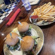 Jalapeño Business sliders  A little sweet and spicy  Fries were crispy and delicious  Would recommend