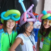 Balloon tyinf for parties & events for kids of all ages:)