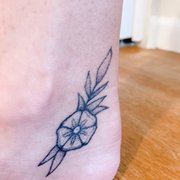 Hand poke tattoo