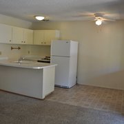 Kitchen & dining area.