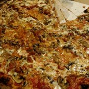 Great pizza... Would've been better if the delivery guy hadn't screwed it up.  The pizza is A MESS! #Disappointed #ISpentGoodMoney