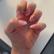Another cute set by Maily, she is the best!! She is so kind and really takes her time shaping, painting and designing.