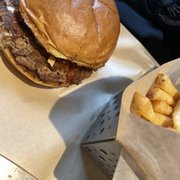 Queso Burger