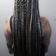 Small boxbraids