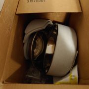 The dog bowls I ordered and the packaging.