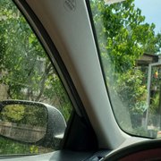 Driver window dirty.. windshield and others nice and clean ‍