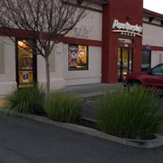 the outside of a restaurant