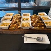 Those AMAZING pretzels and beer cheese!