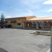 Skyway Tool Center has plenty of parking and an easy pull in and out - even for big trucks and trailers.
