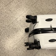I purchased this suitcase, used it once before the wheels broke off. Refused my exchange