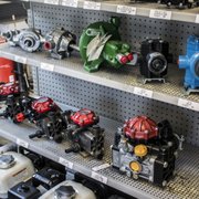 Spray pumps, kits and parts