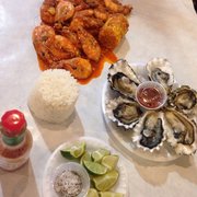 these oysters are so fresh and HUGE!