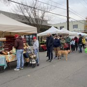 They had the longest line here at Sacramento Midtown Farmers market!!!