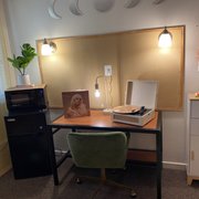 Micro/fridge/desk