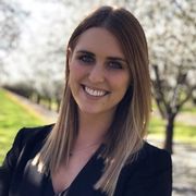 Carli Koehnen : Realtor Associate  CA-DRE#02051815