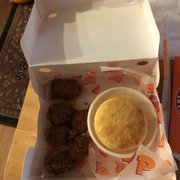 Quarter size Popeyes boneless smokehouse wings unbelievable never going to do