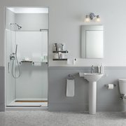 The joints of smooth-walled showers leave a minimum seam for easy cleaning.