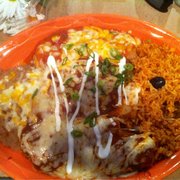 Three item combo.  Chili rellano(sp?) , beef enchilada and a beef burrito.  Pretty good came with a side salad not pictured !!