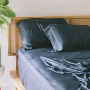 Organic cotton sheet set in the color slate
