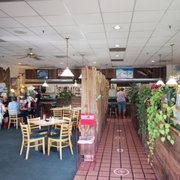 Very traditional and comfortable little diner feel