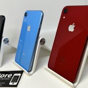 iPhone XR refurbished  .
A grade condition 
Warranty
86%+ battery health
UNLOCKED- any carrier 
Visit www.chicoistore.com for availability