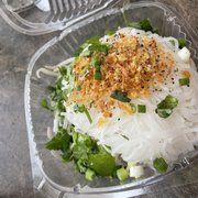 Pho noodles, aromatics / toppings