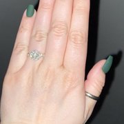 I can't even  tell you how much I love this green geo set. Green with envy? No need, just boook her and you can have nice nails too!!