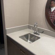Upon entry wet bar & mini fridge and microwave