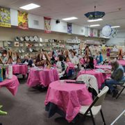 From a small group to a large event - Let's paint!