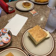 On the Corn Breads department, not the best nor the worst. Butter is fakey.