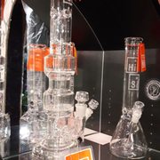 Hi si glass